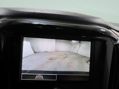 Used 2023 Chevrolet Traverse LS FWD image 15