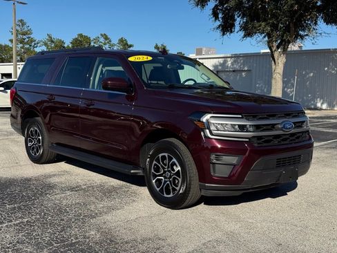 Used 2024 Ford Expedition Max XLT image 11