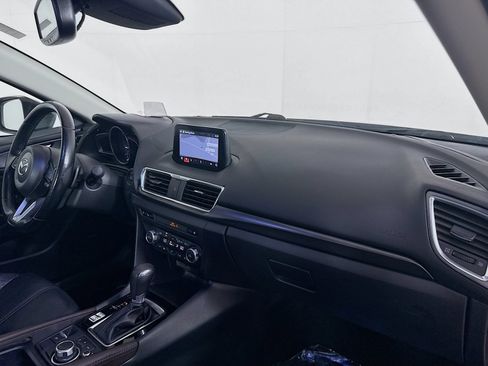Used 2018 MAZDA MAZDA3 Grand Touring w/ Premium Equipment Package FWD image 28