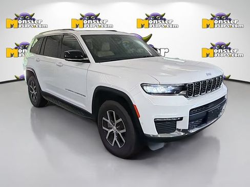 Used 2024 Jeep Grand Cherokee L Limited w/ Luxury Tech Group II AWD/4WD image 3
