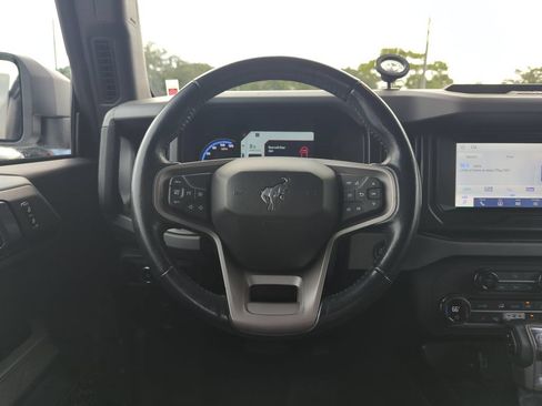 Used 2023 Ford Bronco Black Diamond AWD/4WD image 17