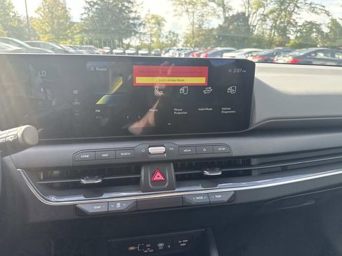 New 2025 Kia K4 EX image 9