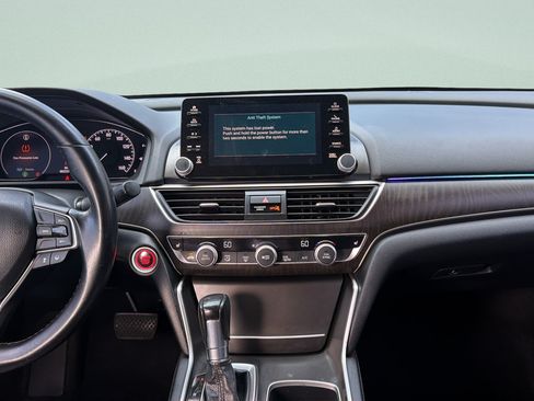 Used 2018 Honda Accord EX-L image 10