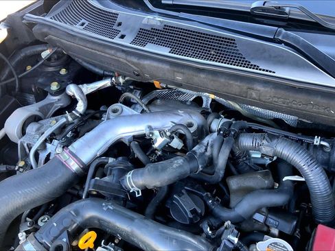 Used 2012 Nissan Juke SL image 33