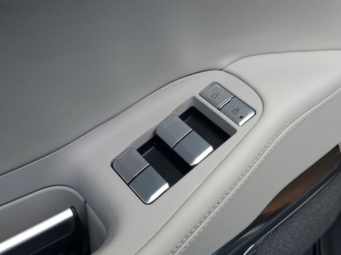 New 2025 Lincoln Navigator Reserve image 10