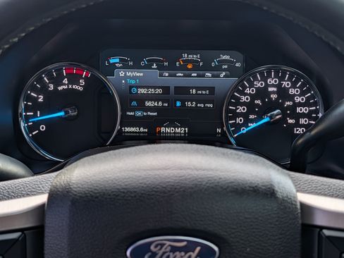 Used 2017 Ford F250 Platinum w/ Platinum Ultimate Package AWD/4WD image 29