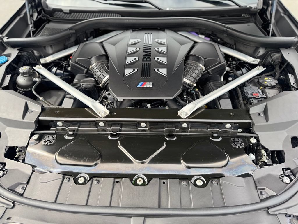 Certified 2024 BMW X5 M60i AWD/4WD image 9