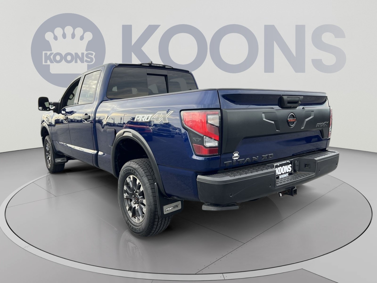 Used 2022 Nissan Titan PRO-4X AWD/4WD image 4