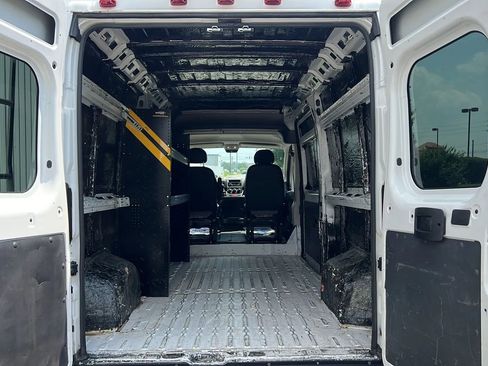 Used 2016 RAM ProMaster 2500 image 13