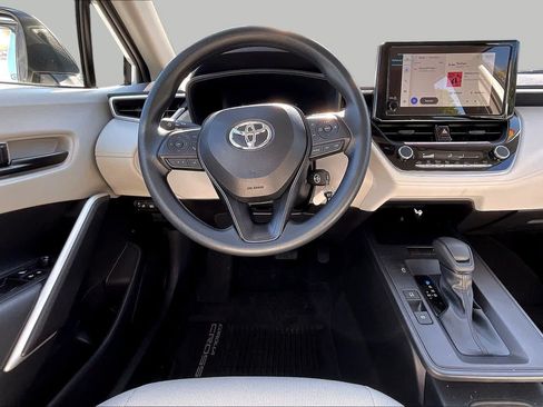 Used 2026 Toyota Corolla Cross L FWD image 7