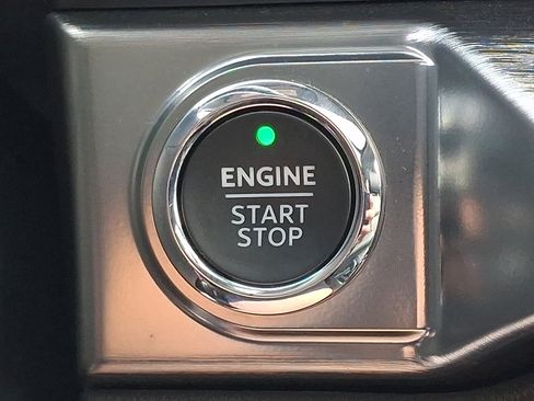 Used 2023 Ford F150 Lariat w/ Equipment Group 502A High AWD/4WD image 25