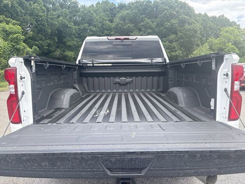Used 2022 Chevrolet Silverado 2500 LTZ w/ LTZ Convenience Package AWD/4WD image 25