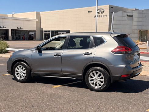 Used 2018 Nissan Rogue S FWD image 4