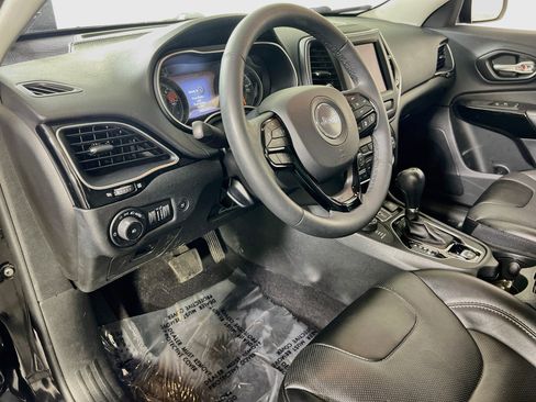 Used 2023 Jeep Cherokee Altitude Lux w/ Lux Elite Package AWD/4WD image 9