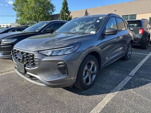 Used 2024 Ford Escape ST-Line w/ Tech Pack #1 AWD/4WD image 3