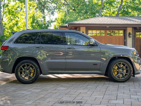Used 2020 Jeep Grand Cherokee Trackhawk image 9