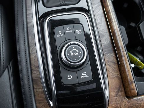 Used 2021 Nissan Armada SL w/ Captain's Chairs Package image 28