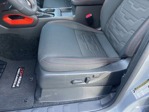 New 2025 Nissan Frontier PRO-4X w/ Interior Protection Package image 7