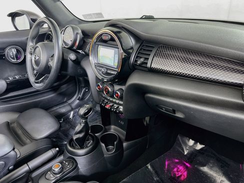 Used 2018 MINI Cooper S FWD image 26