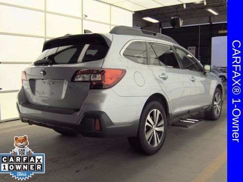 Used 2019 Subaru Outback 2.5i Limited image 3