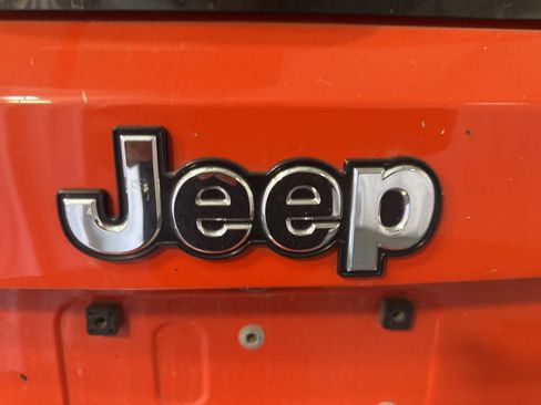 Used 2018 Jeep Renegade Sport w/ Power & Air Group image 13