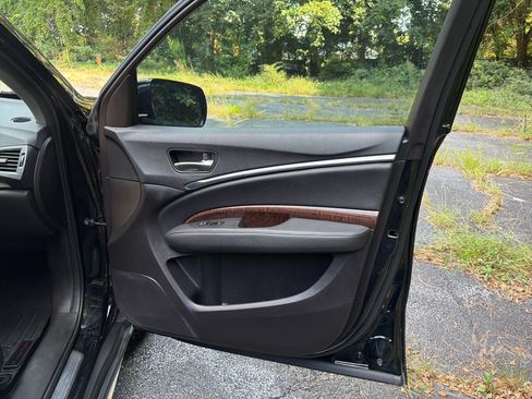 Used 2017 Acura MDX SH-AWD image 18