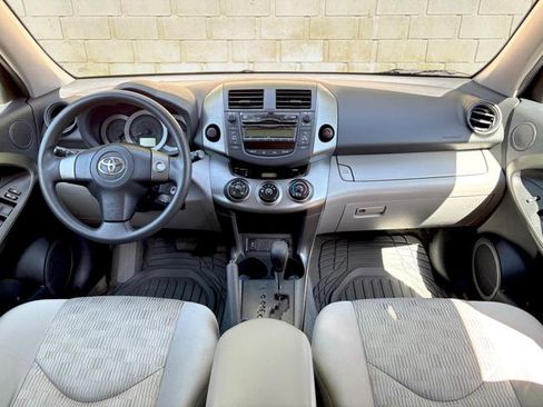 Used 2011 Toyota RAV4 2WD w/ Base L4 Extra Value Pkg image 10