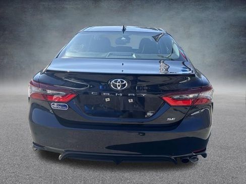 Used 2023 Toyota Camry SE FWD image 6