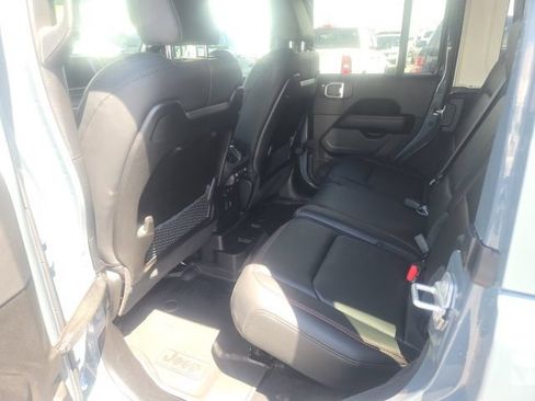 Used 2026 Jeep Wrangler Unlimited Rubicon 392 w/ Quick Order Package 27X Moab AWD/4WD image 19