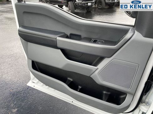 Used 2023 Ford F350 XLT w/ Camper Package image 18