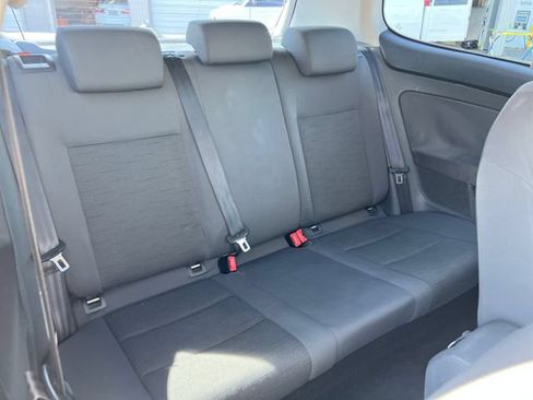 Used 2008 Volkswagen Rabbit S FWD image 10
