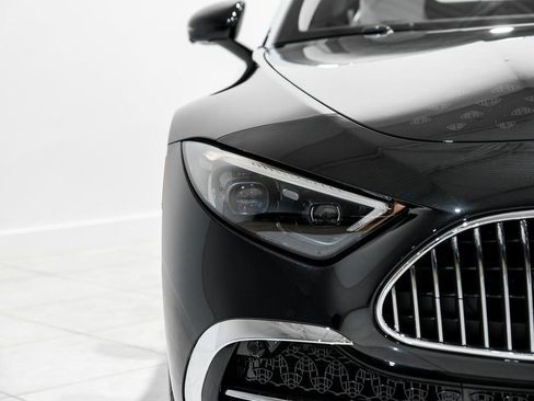 Used 2026 Mercedes-Benz Maybach SL 680 image 52