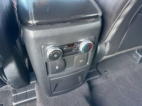 Used 2023 Ford Explorer XLT w/ Equipment Group 202A AWD/4WD image 21