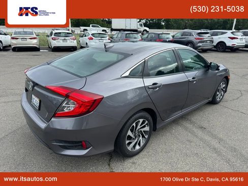 Used 2017 Honda Civic EX image 5