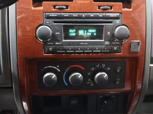 Used 2005 Dodge Dakota SLT image 23