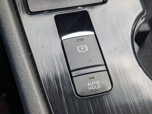Used 2024 Nissan Rogue SV AWD/4WD image 24