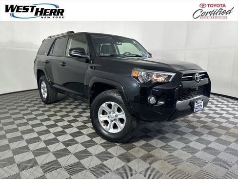 Certified 2020 Toyota 4Runner SR5 AWD/4WD image 1