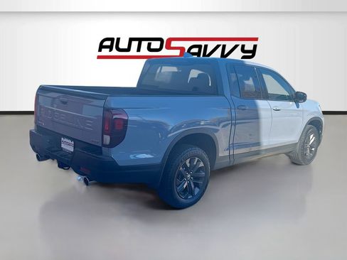 Used 2025 Honda Ridgeline Sport image 7