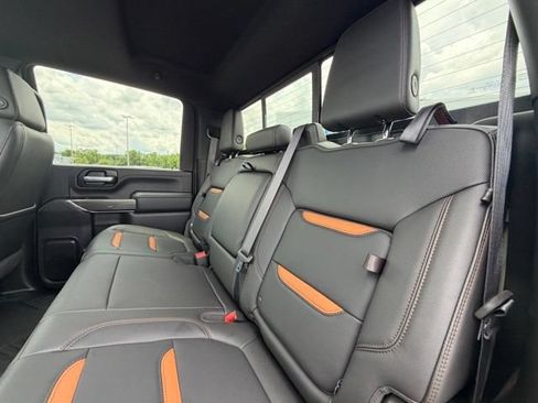 Used 2020 GMC Sierra 2500 AT4 w/ Technology Package AWD/4WD image 34