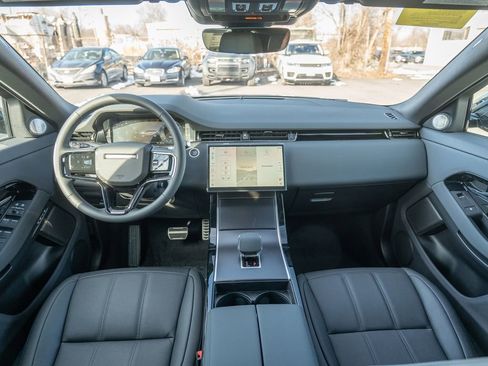 New 2026 Land Rover Range Rover Evoque Dynamic SE image 17