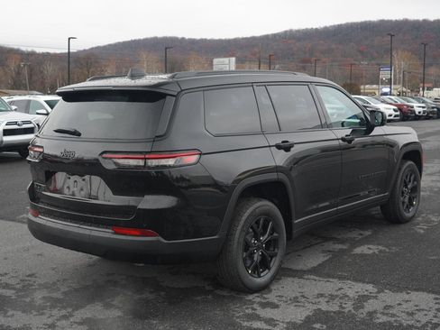 New 2025 Jeep Grand Cherokee L Altitude image 6