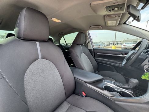 Used 2022 Toyota Camry LE image 35