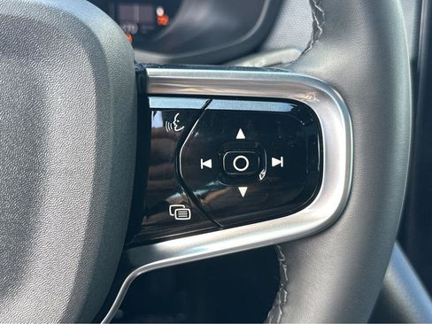 Used 2022 Polestar Polestar 2 w/ Performance Package image 23