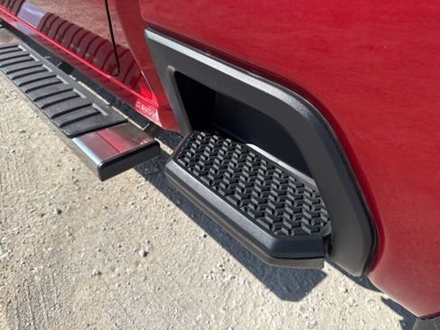 Used 2024 Chevrolet Silverado 2500 LT w/ Convenience Package image 12