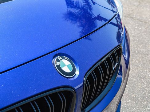 Used 2020 BMW M4 CS w/ Executive Package RWD image 9