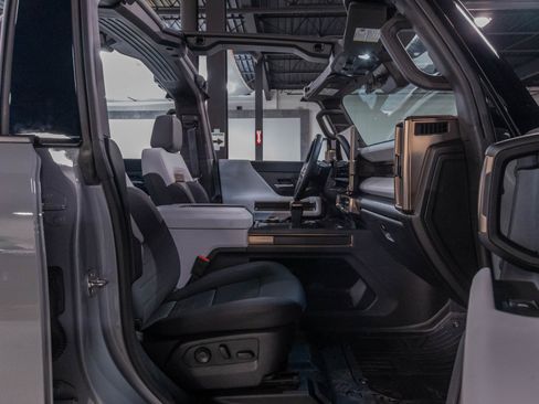 Used 2025 GMC Hummer EV 3X AWD/4WD image 57