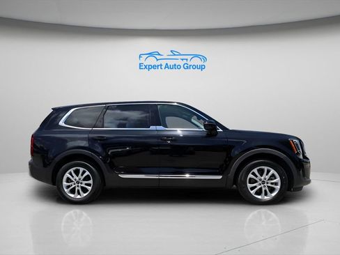 Used 2022 Kia Telluride LX FWD image 10