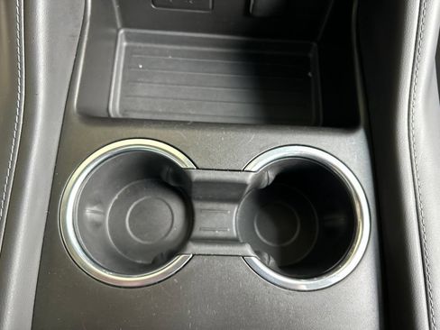 Used 2023 GMC Yukon SLE RWD image 19