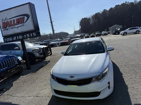 Used 2016 Kia Optima LX image 2