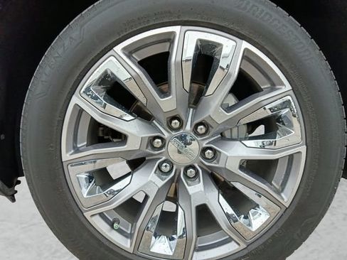 Used 2025 GMC Sierra 1500 Denali AWD/4WD image 23